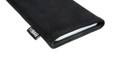  Sleeves made from Alcantara®: soft and robust...