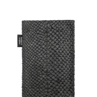 fitBAG Fin Lachs Schwarztief    maßgeschneiderte Handytasche aus Fischleder mit Mikrofaserinnenfutter